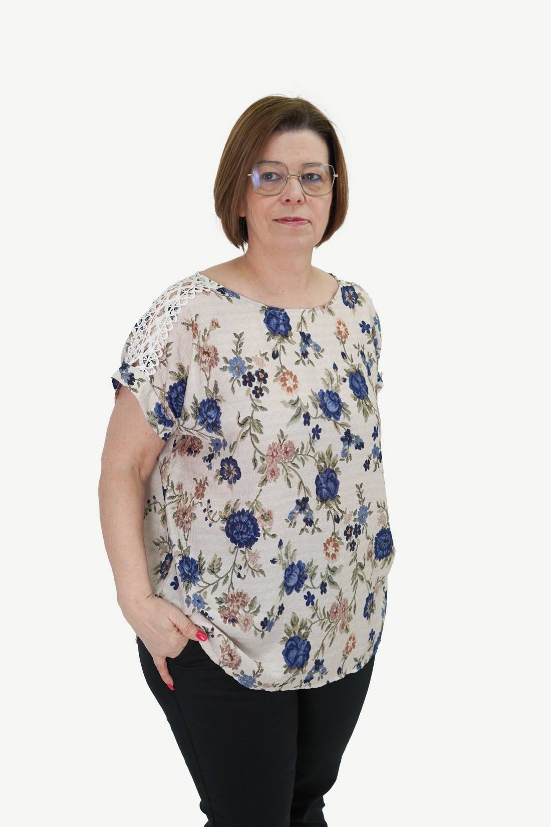 Blusa Renda Ombro Flores