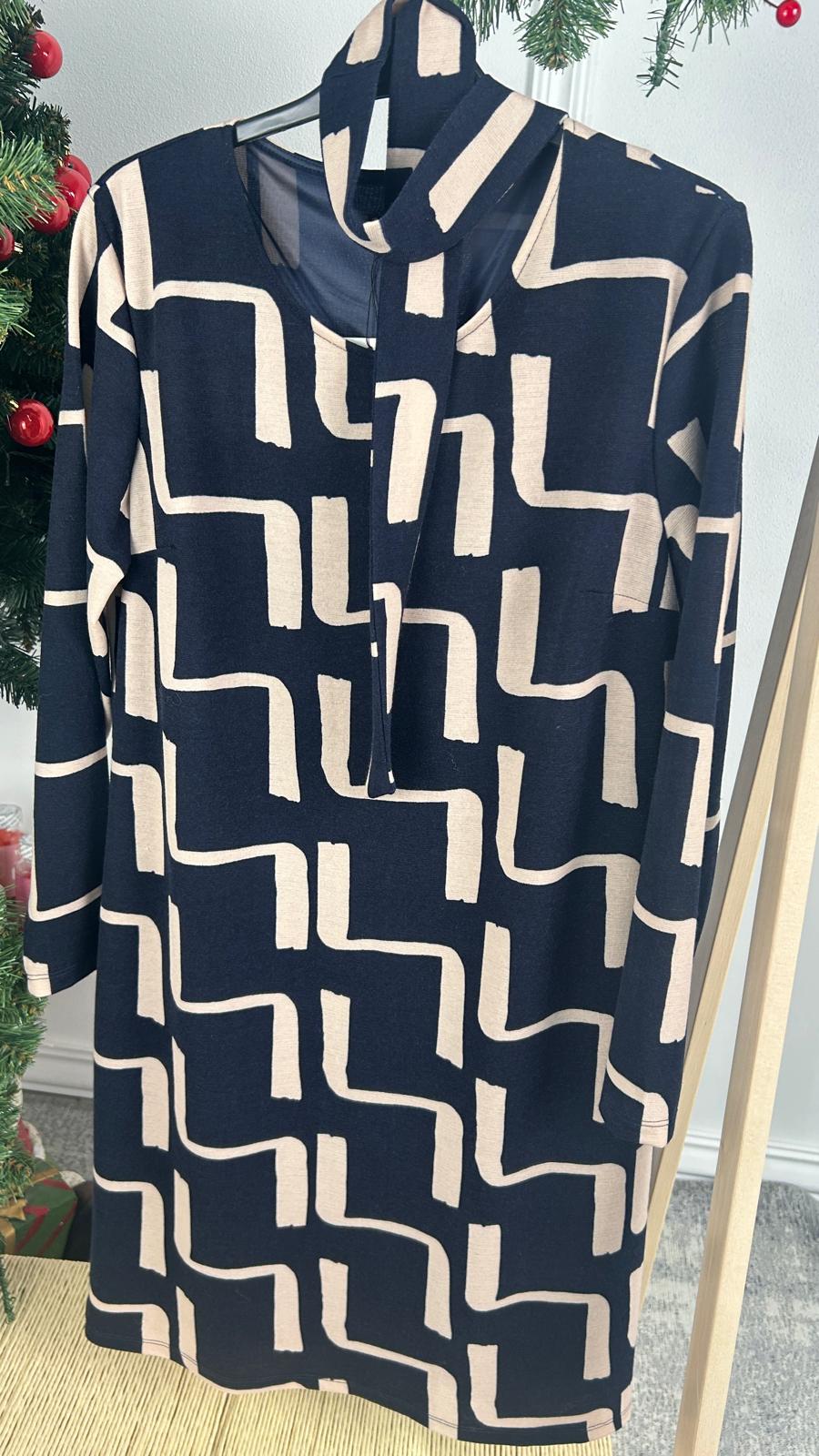 Vestido  Quadrados C/Lenço